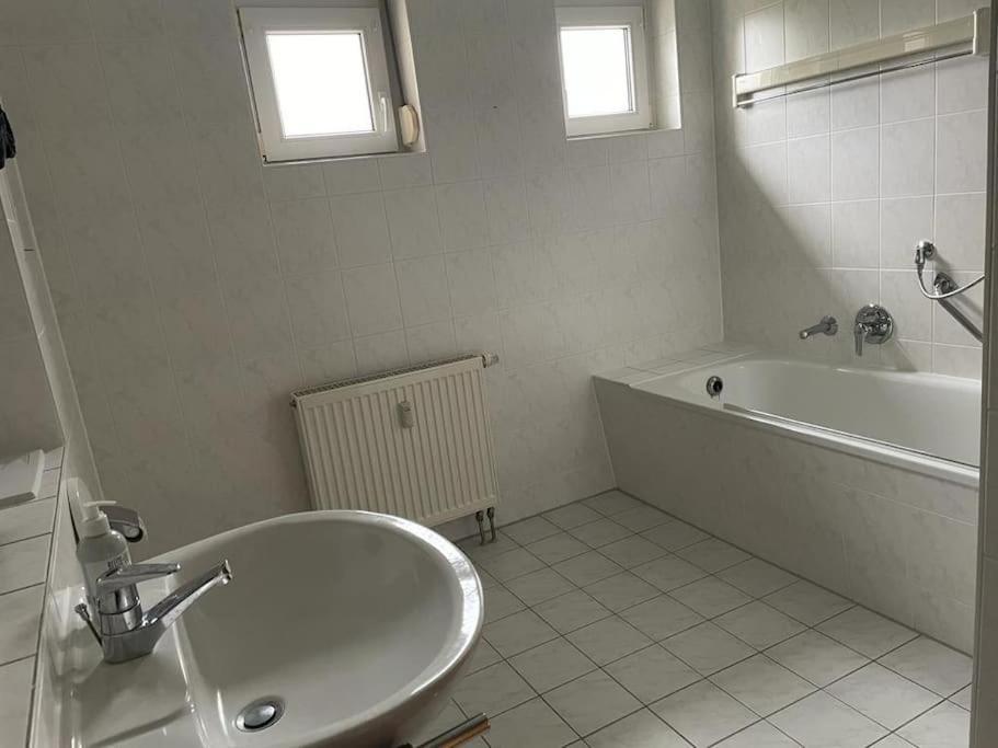 Traumhafte Wohnung Im Gruenen Elsterwerda Exteriör bild